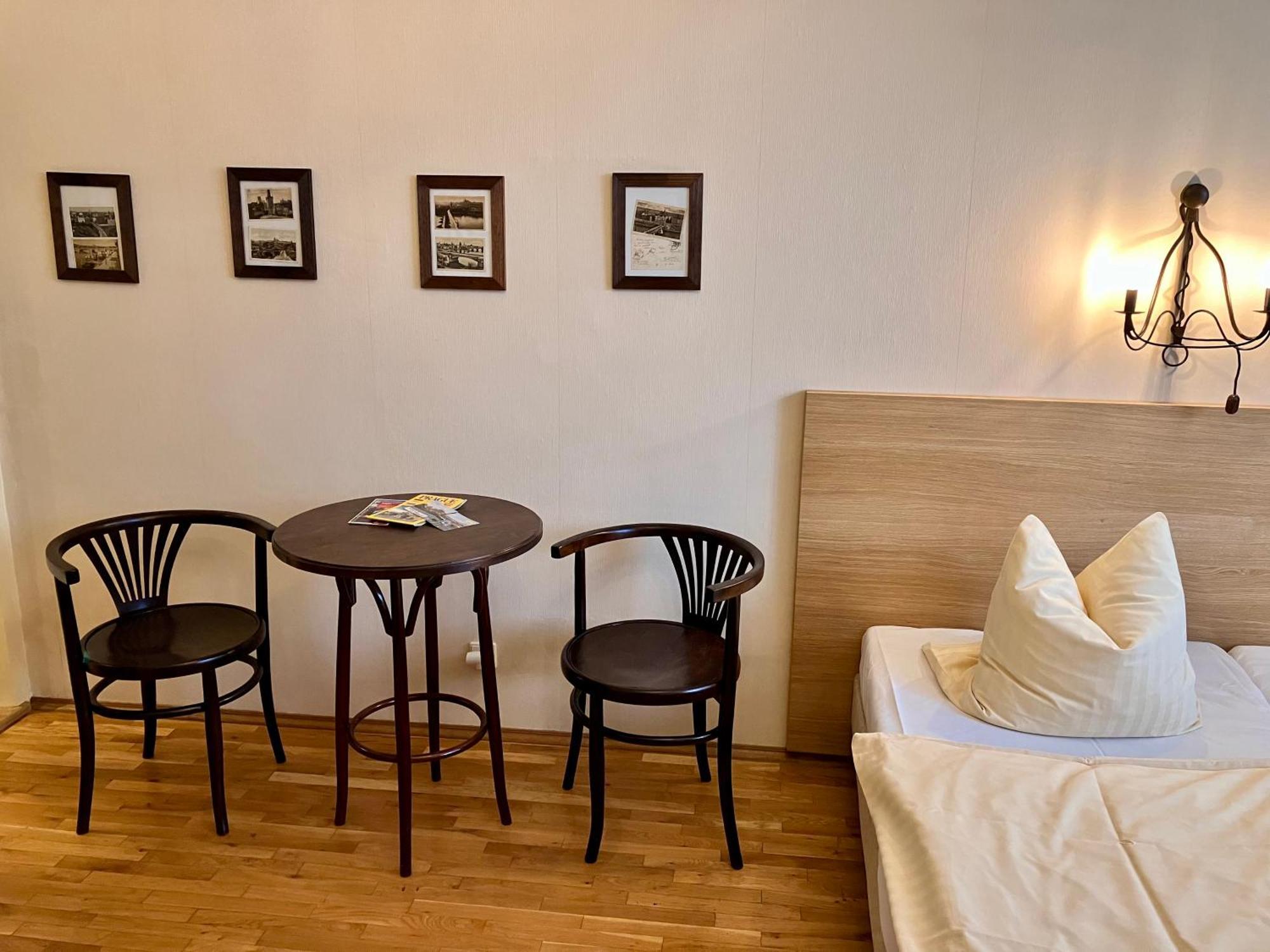 Pension Karnet Prague Exterior photo