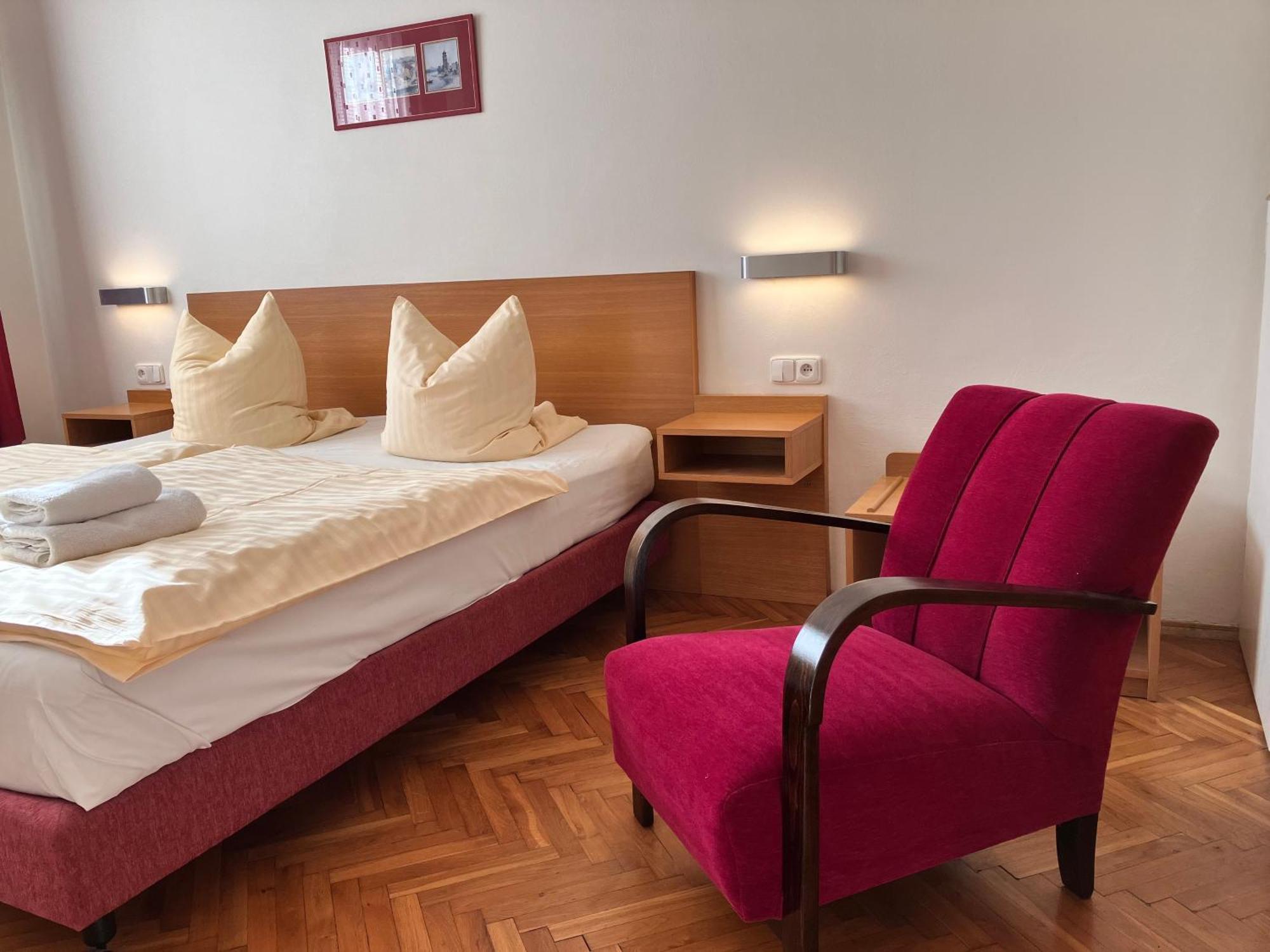 Pension Karnet Prague Exterior photo